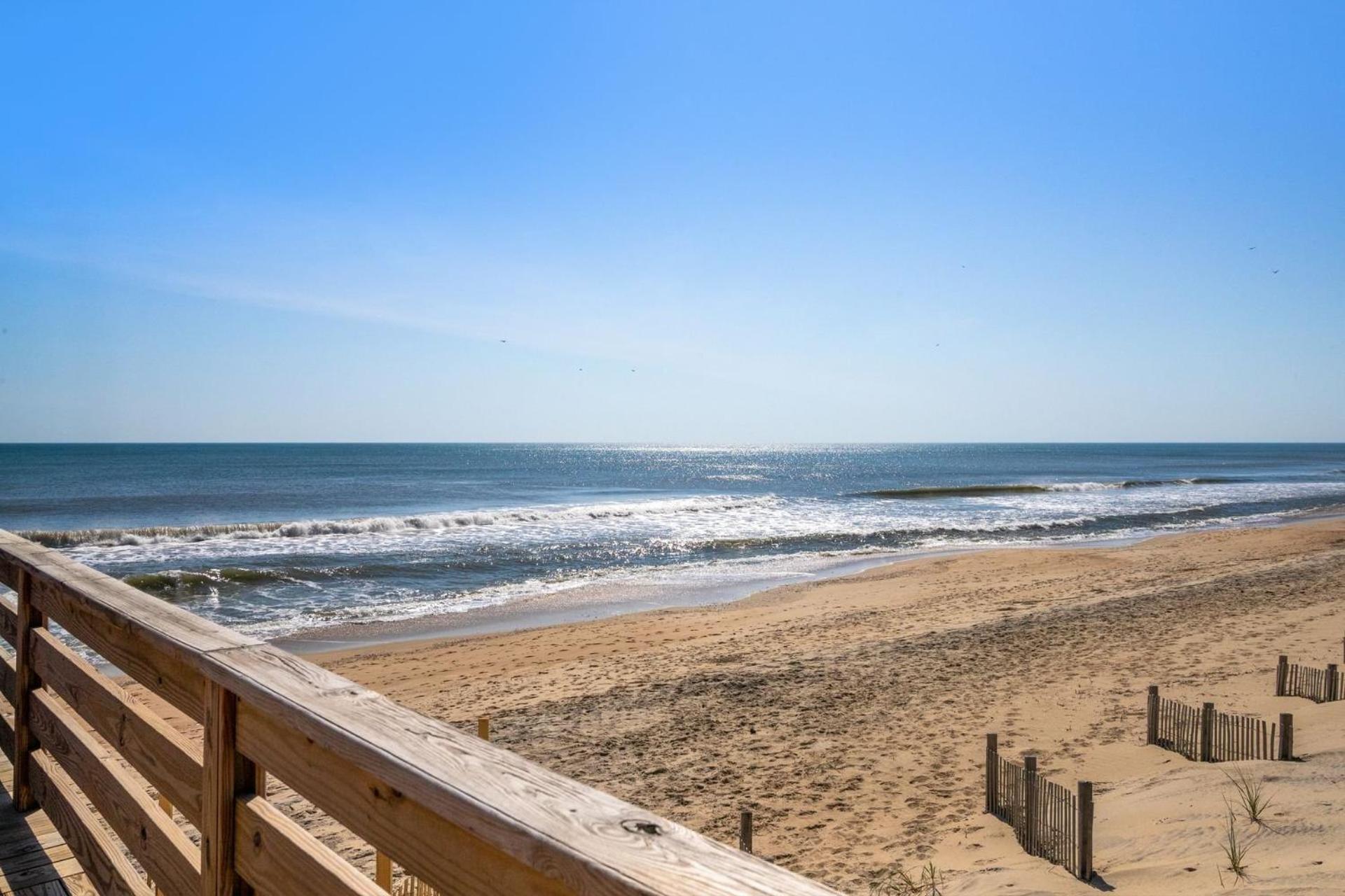 4102 Pelicans Perch: The Iconic Obx Oceanfront Кити Хоук Екстериор снимка